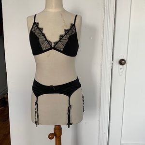 NWT House of Marlow’s Garter Belt, Size XL